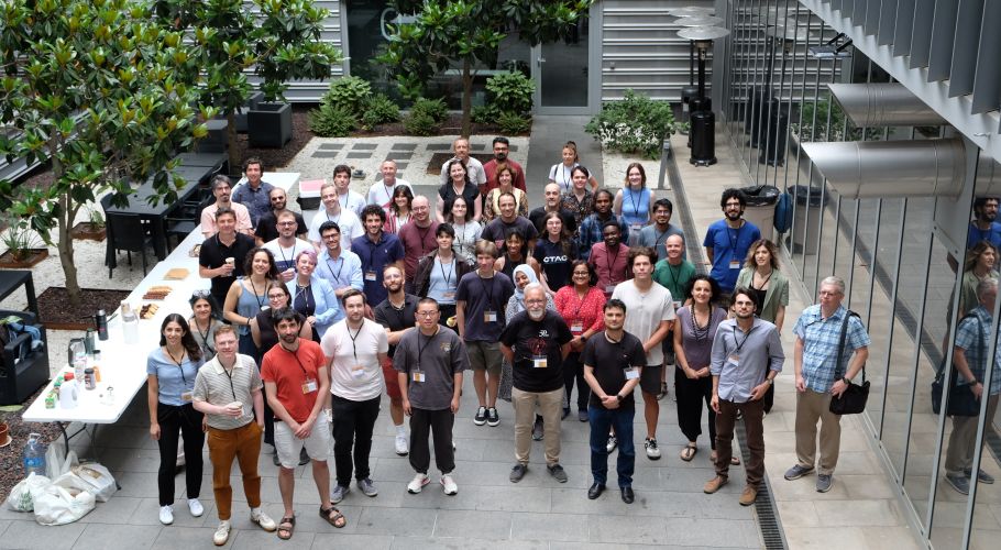 Group picture of the NewAthena Rising: SWG4 conference. Credits: ICE-CSIC.