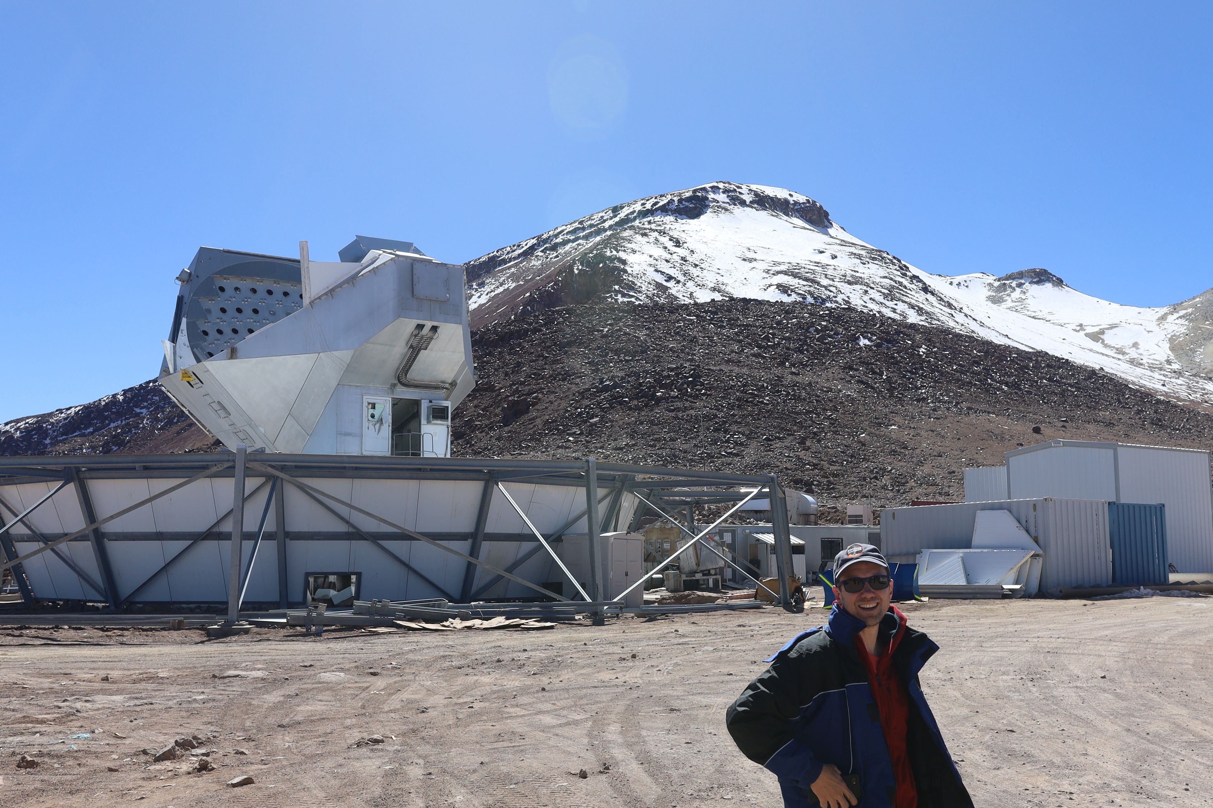 Tony Mroczkowski in the Atacama Desert. Credits: Patricio Gallardo.