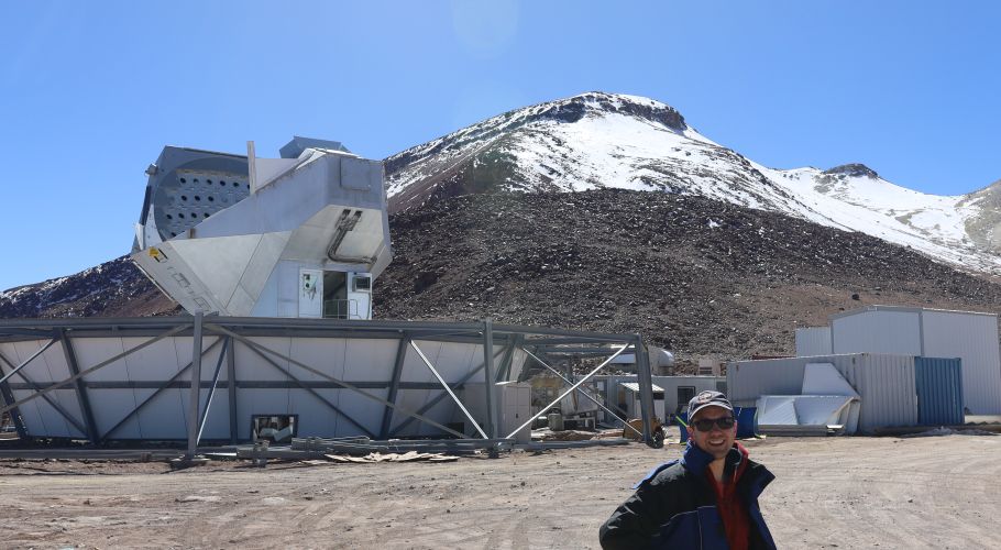 Tony Mroczkowski in the Atacama Desert. Credits: Patricio Gallardo.